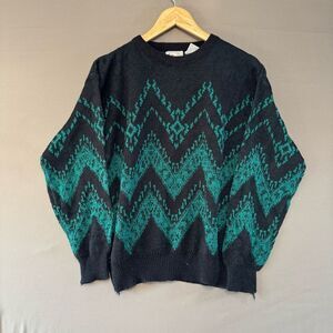 Gioni Designs Green/Black Graphic Sweater Vintage Size Large 100% Acrylic